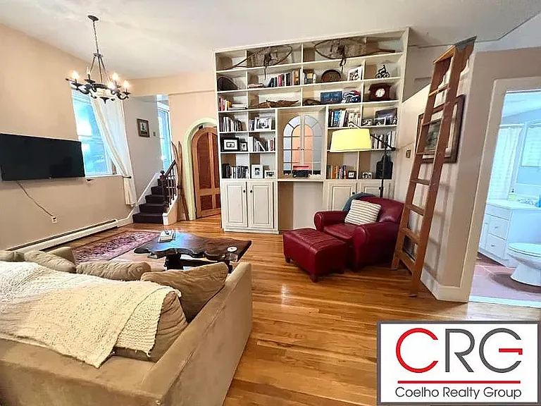 238 Columbia St #1 — Photo 6