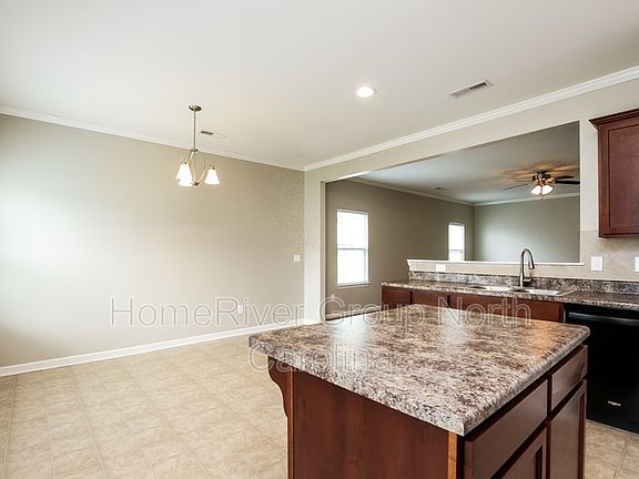5th image of 125 Jobe Dr