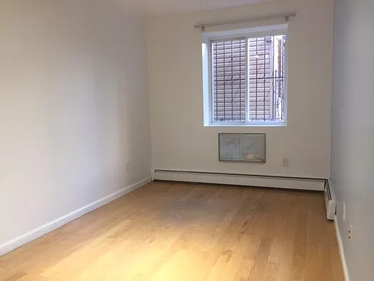 Rented by Capri Jet Realty Corp | media 9