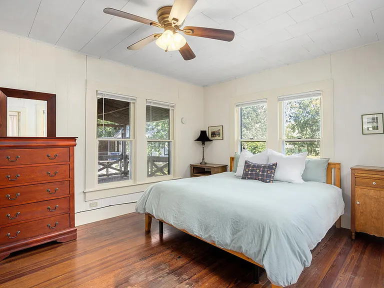 324 Lytle St — Photo 12