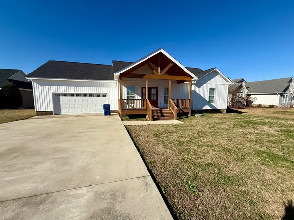 100 Old Glory Ln, Albertville, AL 35950