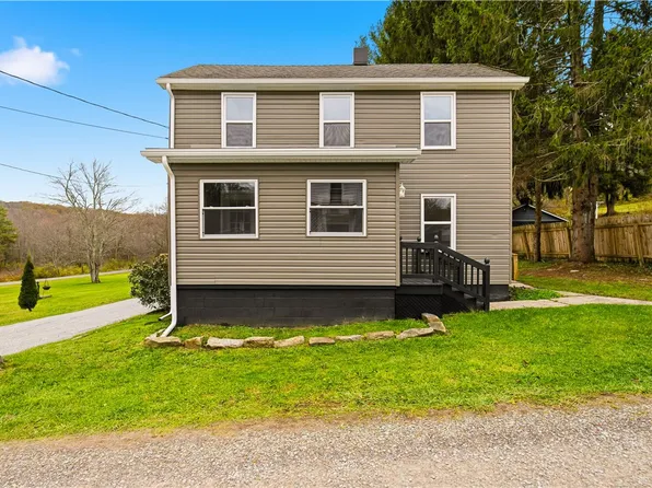 111 Chaparell Dr, Somerset, PA 15501