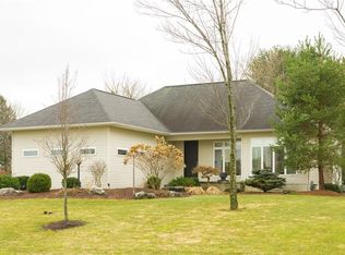 5127 Prairieview Dr, Camillus, NY 13031