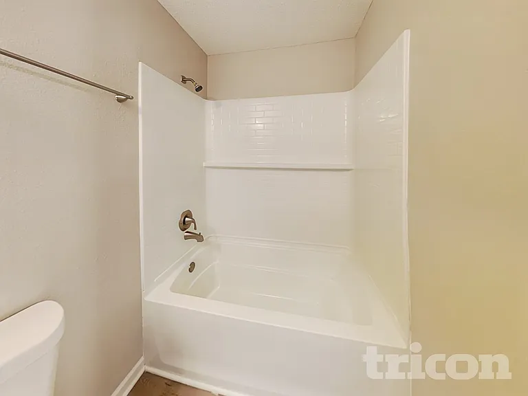 11818 Buck Creek Cir — Photo 9