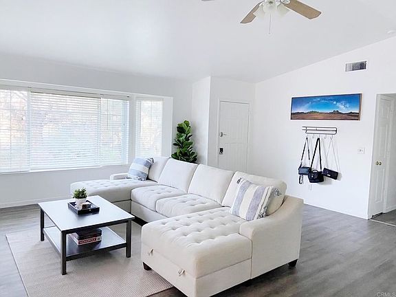 3rd image of 29807 Tioga Dr