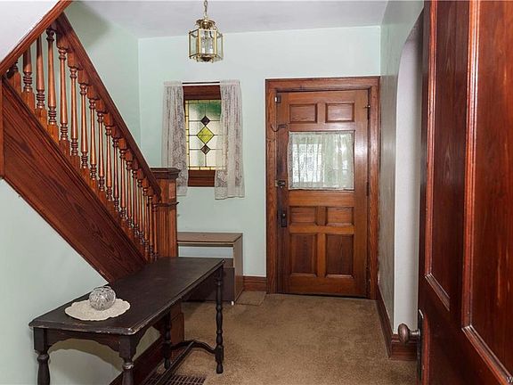3rd image of 158 Aldrich Pl