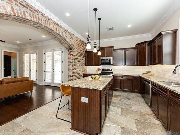 5th image of 15278 Ariana Ave