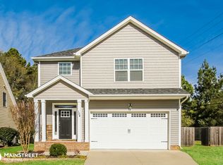 104 Hedgewood Dr, Mooresville, NC 28115