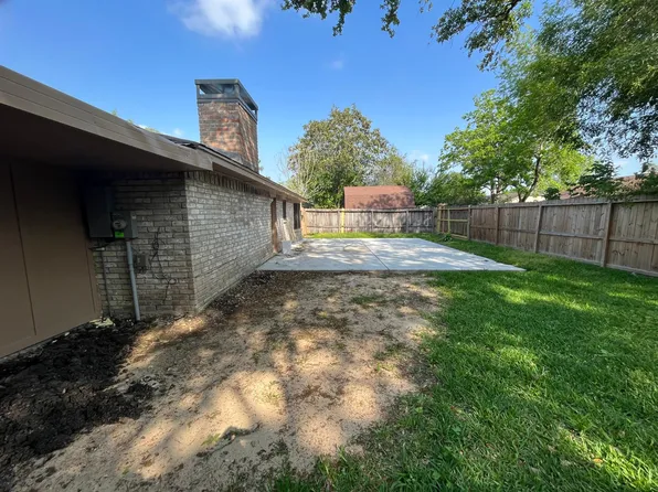 16115 Tibet Rd, Friendswood, TX 77546