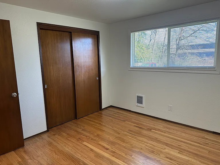 2427 Gibson Rd — Photo 5