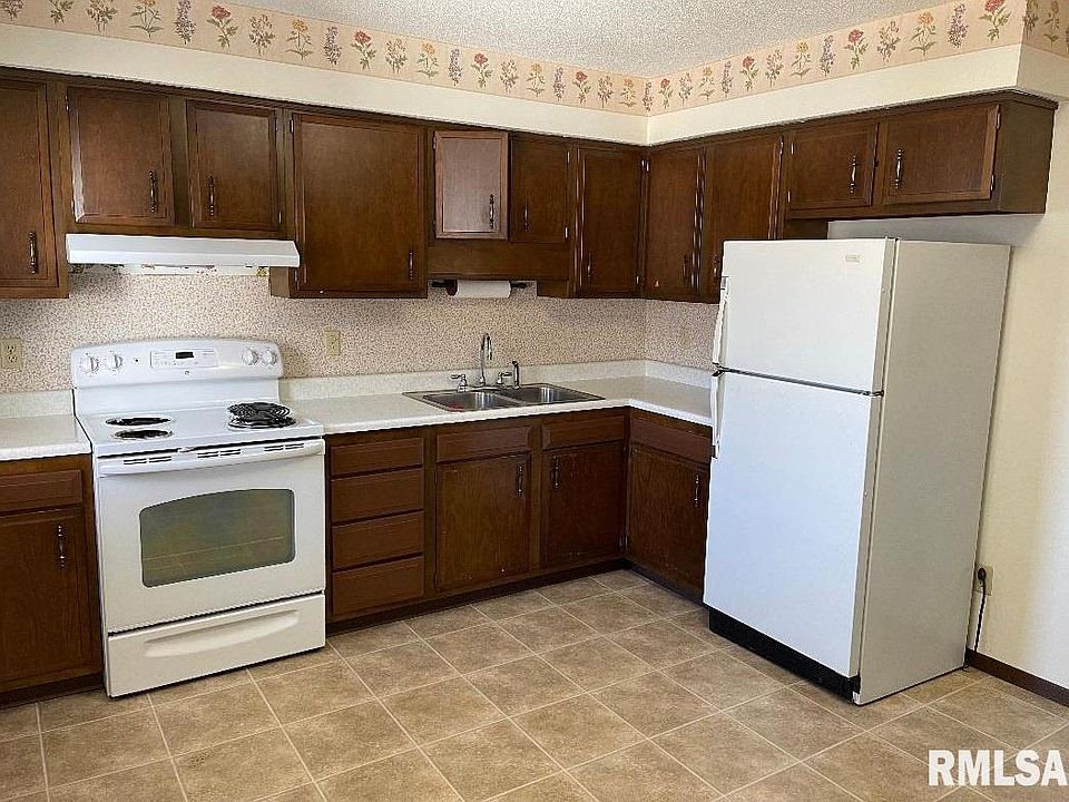 2nd image of 220-222-224&226 W North St #2