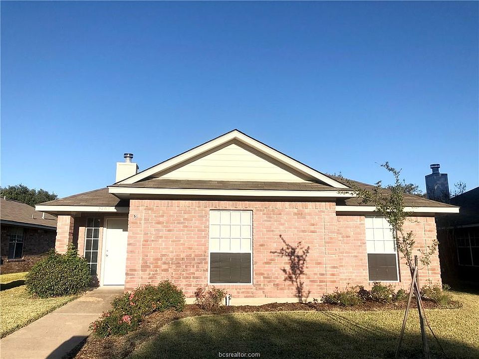 1st image of 2407 Carnation Ct