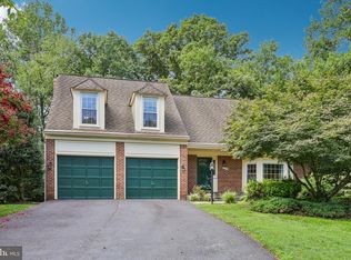 12855 Valleywood Dr, Woodbridge, VA 22192