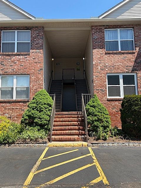 1st image of 13 Millie Ln