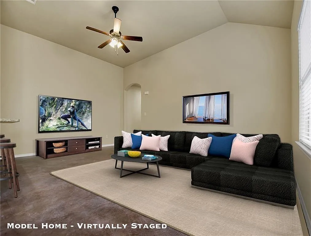 3 bed, 2.0 bath, 1344 sqft, $1,750 — Photo 3