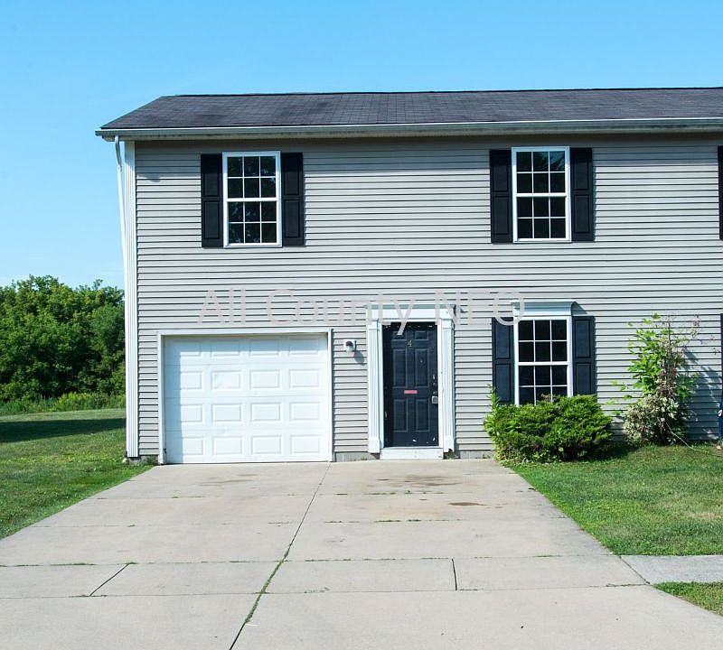 1st image of 10555 Village Dr Unit 3