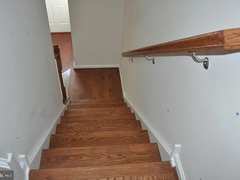 905 Susan Cir — Photo 22