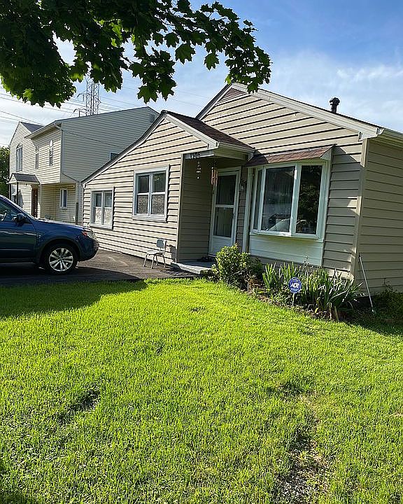 2nd image of 1306 Damascus St