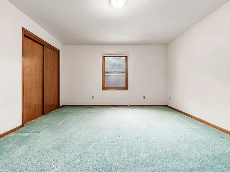 100 E Dublin Granville Rd #1 — Photo 17