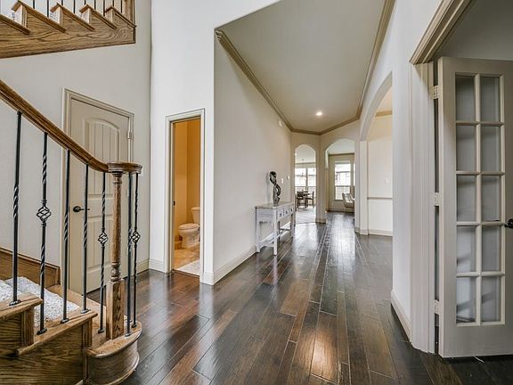 4th image of 609 Buelwood Ct