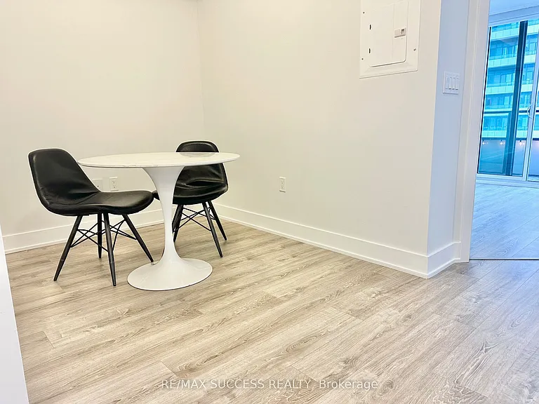 30 Shore Breeze Dr #2617 — Photo 7