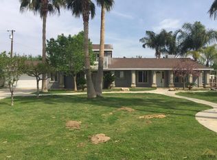 7145 S Vineland Rd, Bakersfield, CA 93307