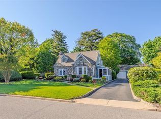 3355 Stratford Rd, Wantagh, NY 11793
