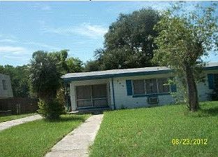 5th image of 684 Avenue L SE