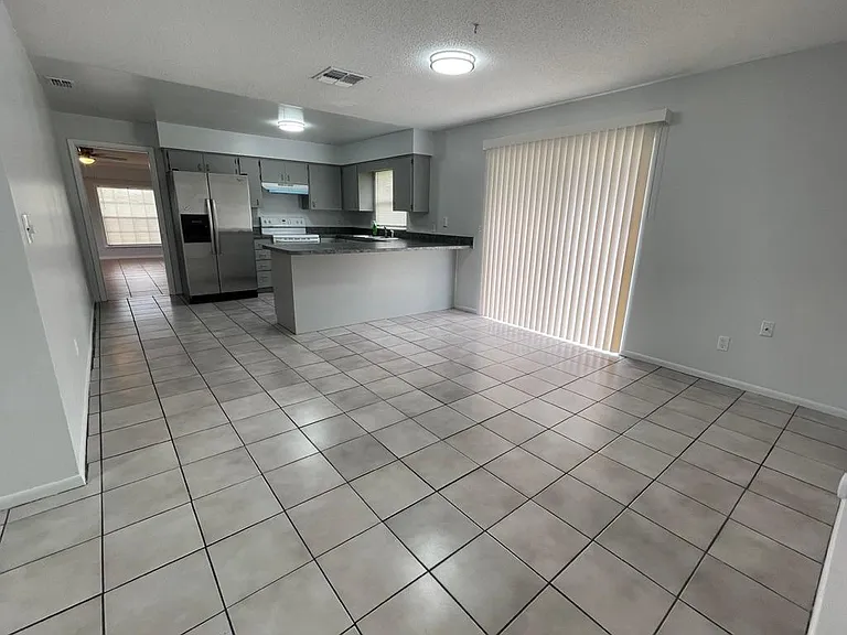 2801 Avenue U NW — Photo 8