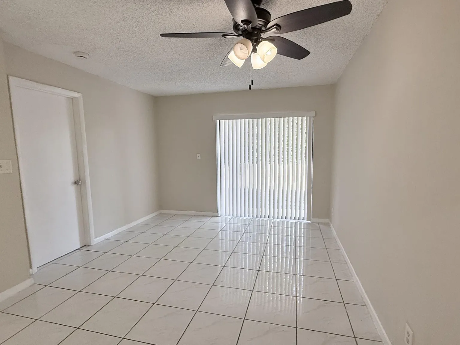 2 bed, 1.5 bath, $1,890 — Photo 4