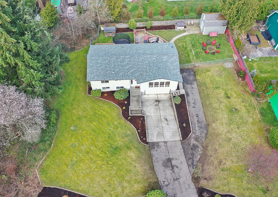 1st image of 11925 43rd St E