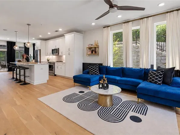 371 Pratt Dr SE #207, Atlanta, GA 30315