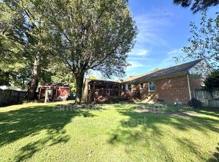 4033 Kalona Rd, Portsmouth, VA 23703