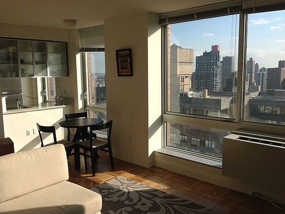 3rd image of 215 E 96th St #41