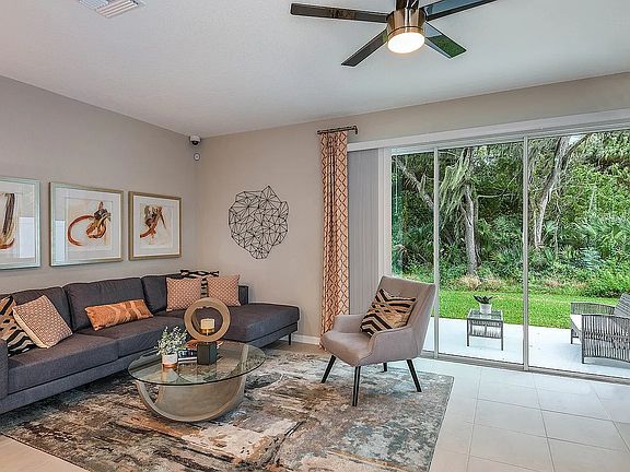 3rd image of 10557 Oakside Dr