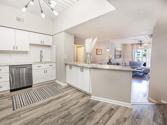 3rd image of 520 S Armenia Ave Unit 1229B
