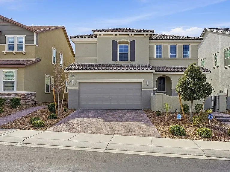 2599 Tolmezzo St — Photo 25