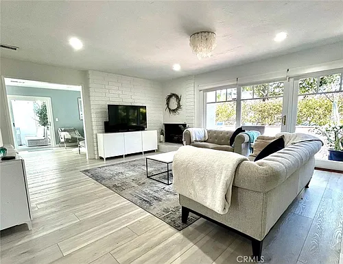 446 Vista Roma Photo 1