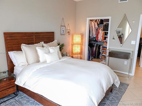 5th image of 10 Aragon Ave Suite 1219
