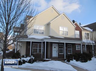 532 Clayton Cir, Sycamore, IL 60178