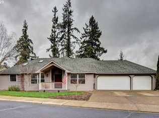 650 Holly Ave, Cottage Grove, OR 97424