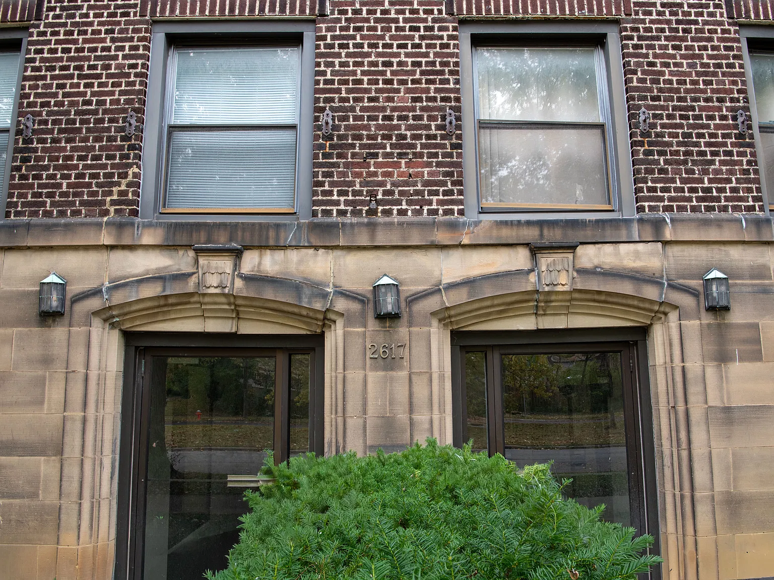 2 bed, 900 sqft, $1,199 — Photo 2