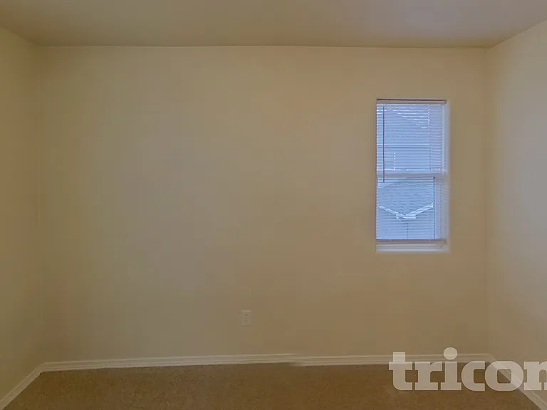 7147 Silverwind Cir — Photo 11
