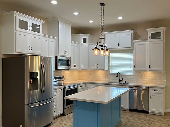 3rd image of 2606 E Imperial Oaks Dr