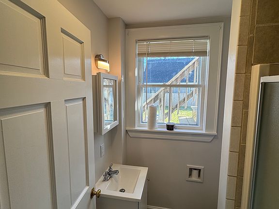 5th image of 57 Washington St APT 1