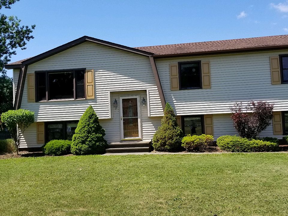 Corner lot, Front view