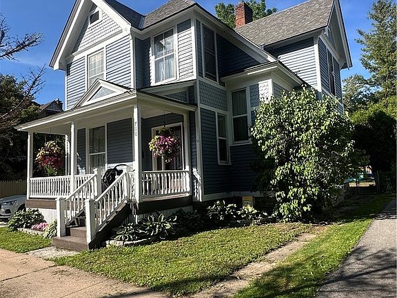 3rd image of 710 Pickering St