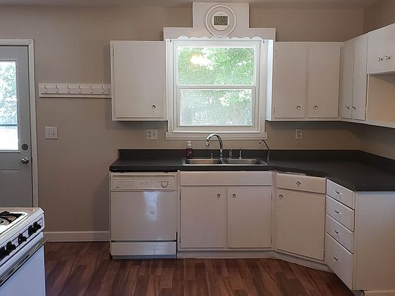 3rd image of 5123 Lakeview St