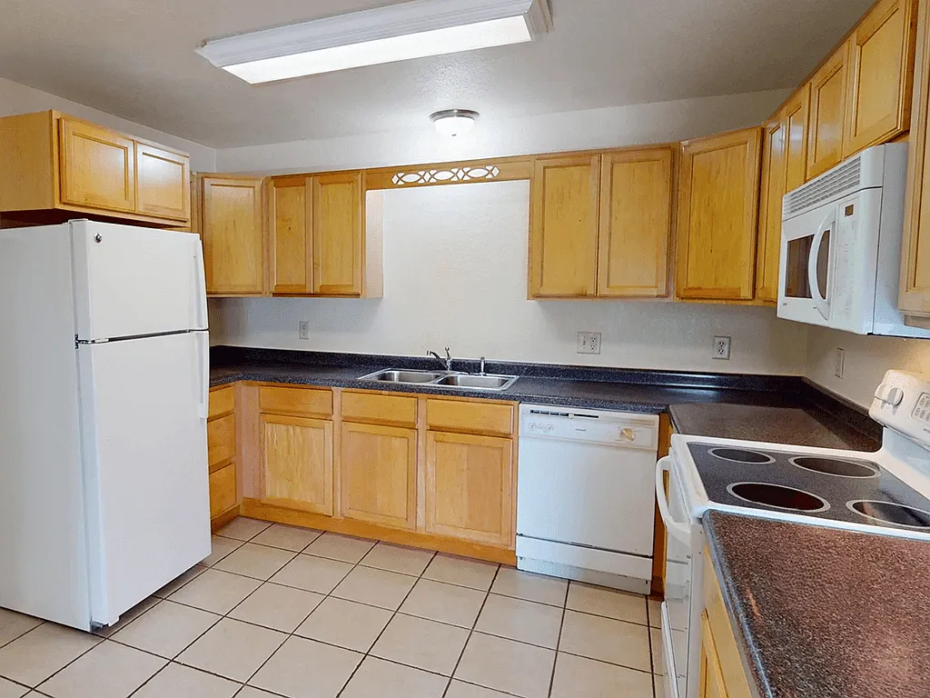 Northwoods Apartments — Photo 1