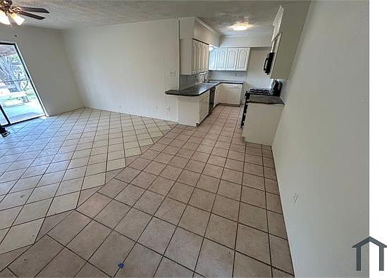 4th image of 1126 Intervale Dr